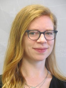 Headshot – Bender – 2020 Laura Kate Bender